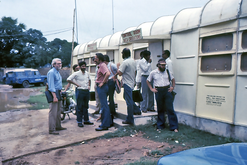 1975 Bangladesh. Field epidemiologists—orientation 1975 Bangladesh. Field epidemiologists—orientation