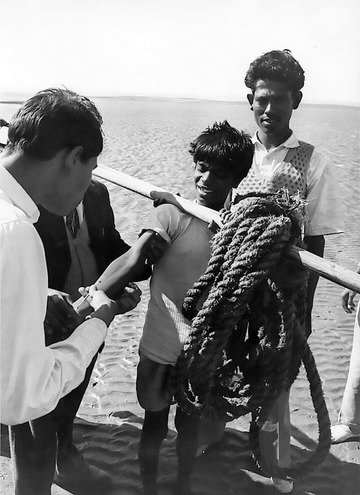 1972 Bangladesh. Chittagong, vaccination team